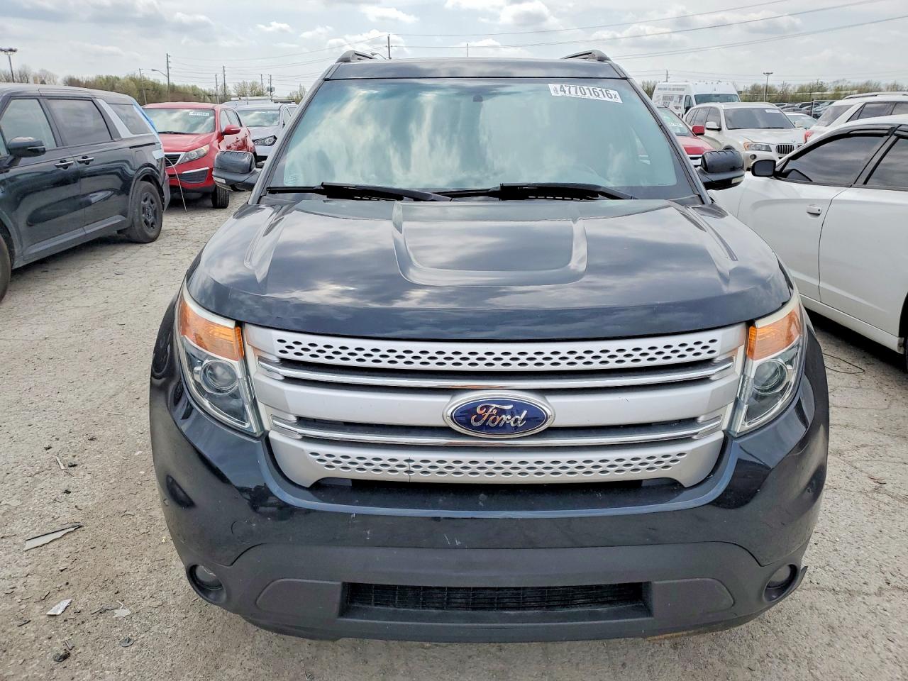 2015 FORD EXPLORER XLT photo 13