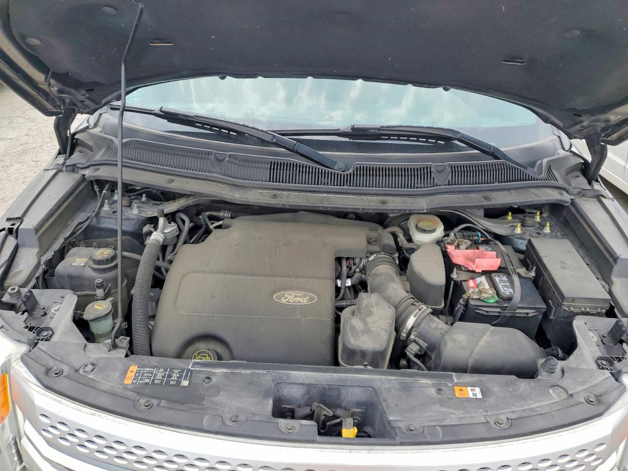2015 FORD EXPLORER XLT photo 34