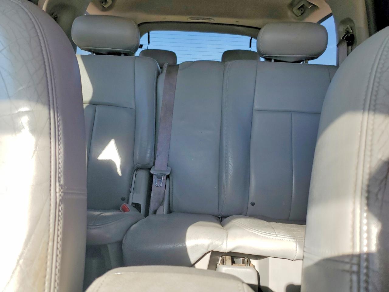 2006 GMC ENVOY DENALI XL photo 28