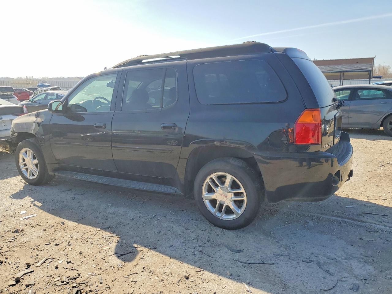 2006 GMC ENVOY DENALI XL photo 4