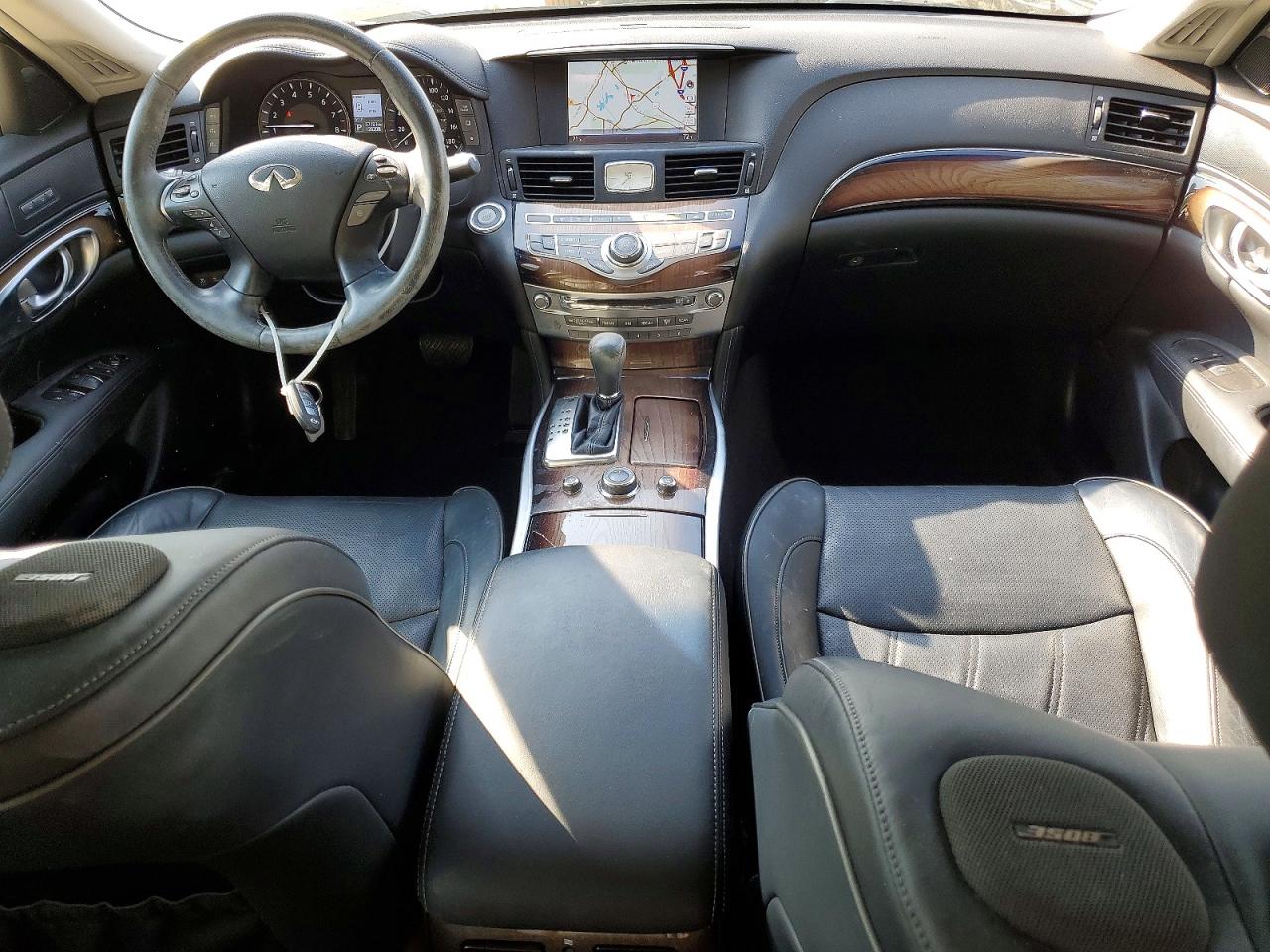 2015 INFINITI Q70L 3.7 photo 8