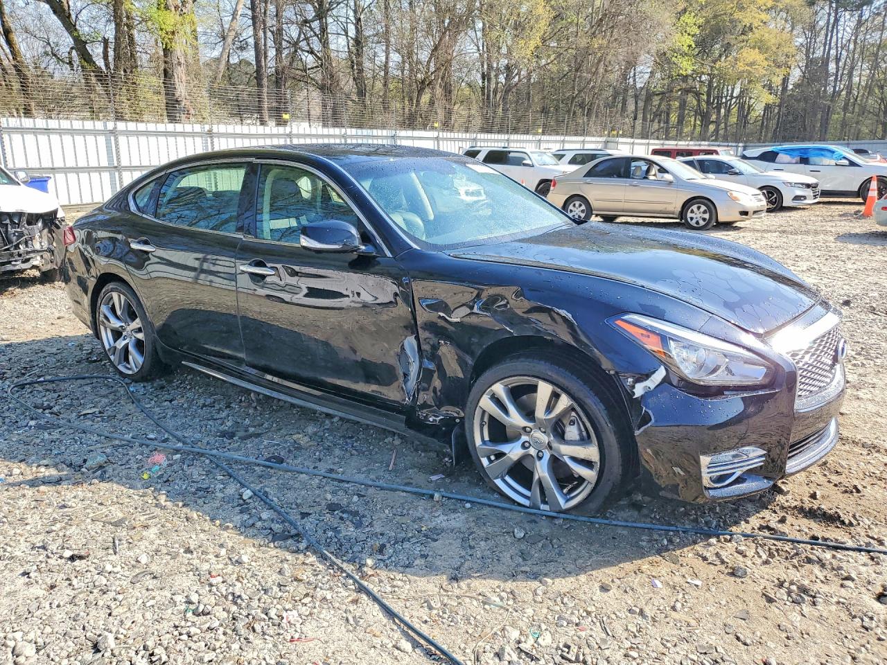 2015 INFINITI Q70L 3.7 photo 4