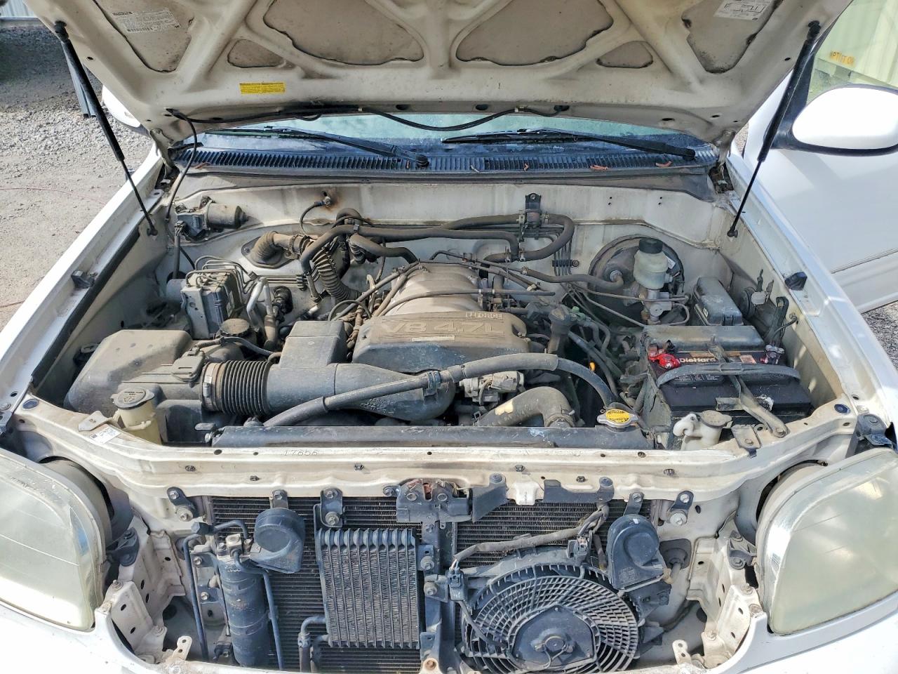 2002 TOYOTA SEQUOIA photo 34