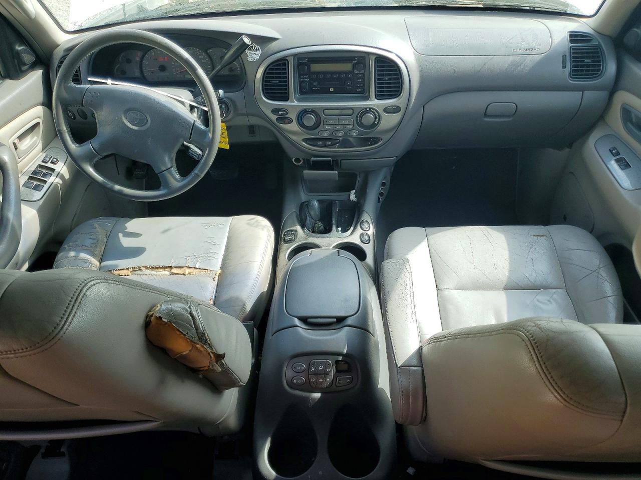 2002 TOYOTA SEQUOIA photo 22