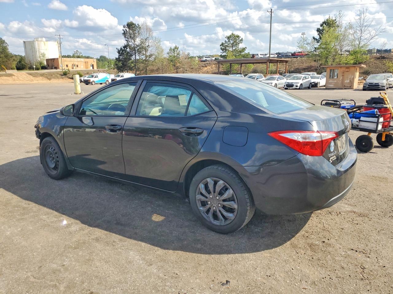 2016 TOYOTA COROLLA LE photo 4