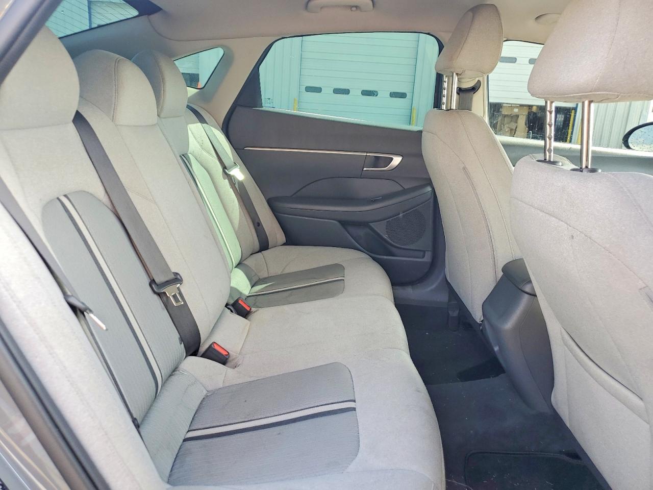 2020 HYUNDAI SONATA SE photo 10