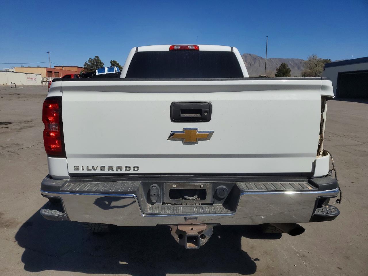 2016 CHEVROLET SILVERADO K2500 HEAVY DUTY photo 16