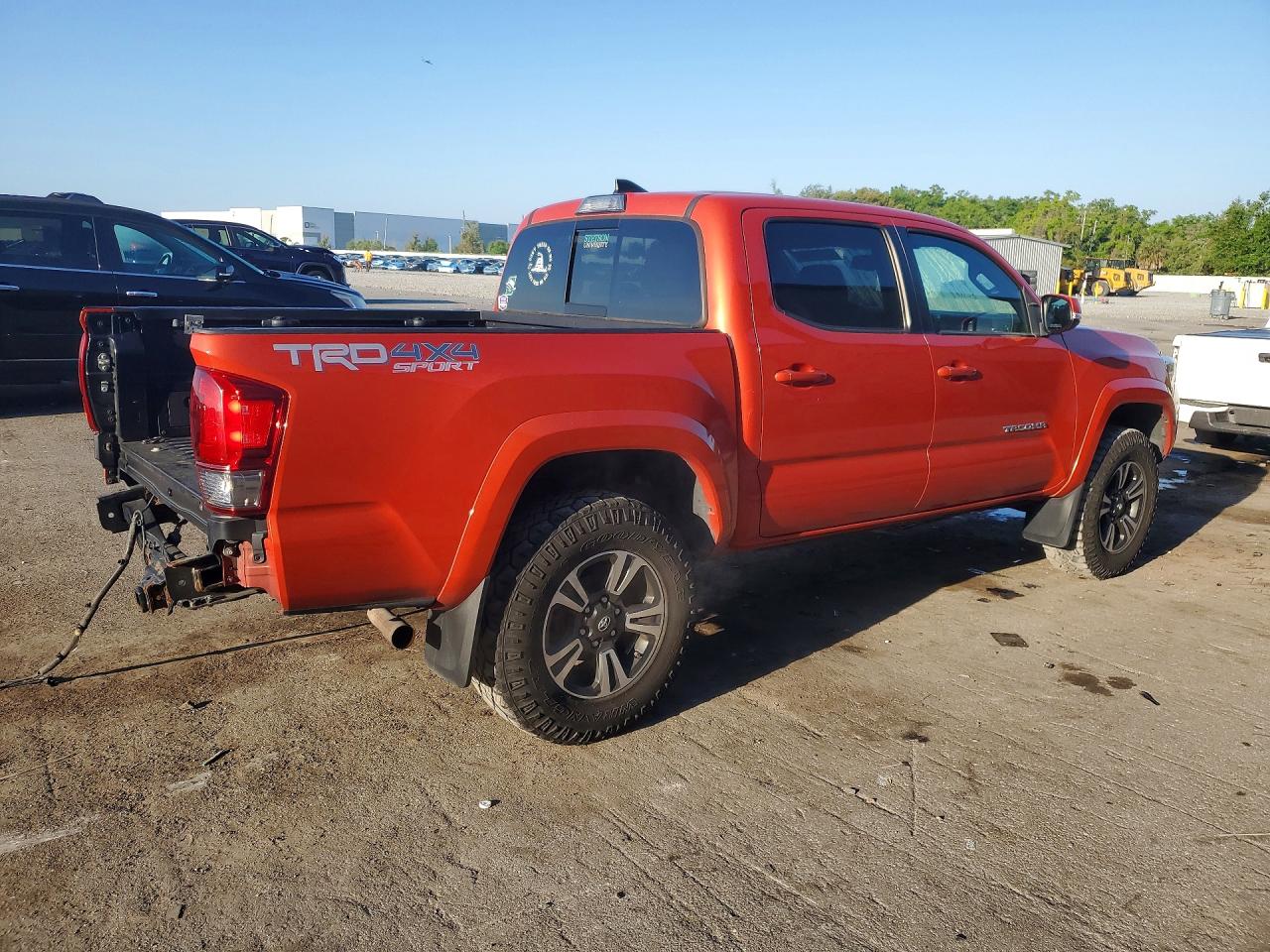2017 TOYOTA TACOMA TRD SPORT photo 3