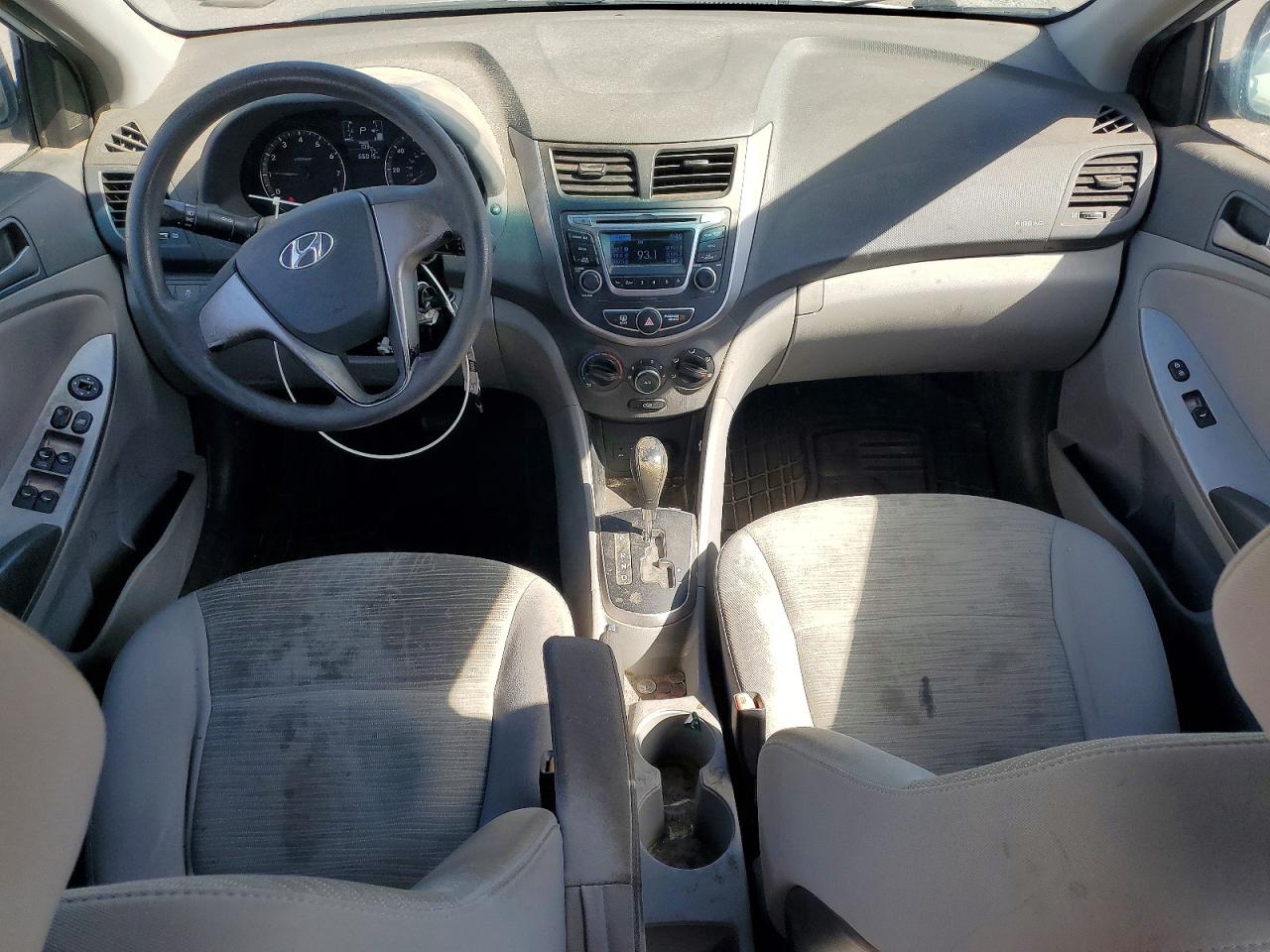 2016 HYUNDAI ACCENT SE photo 15