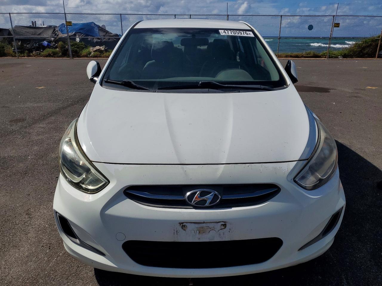 2016 HYUNDAI ACCENT SE photo 9