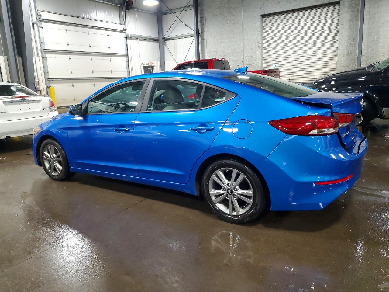 2017 HYUNDAI ELANTRA SE photo 2