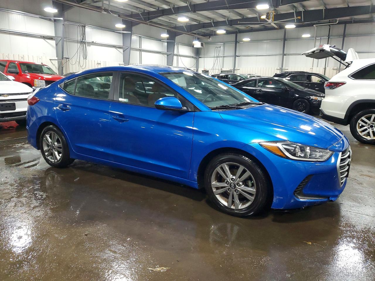 2017 HYUNDAI ELANTRA SE photo 4