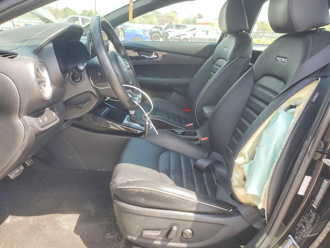 2024 KIA FORTE GT-LINE photo 13