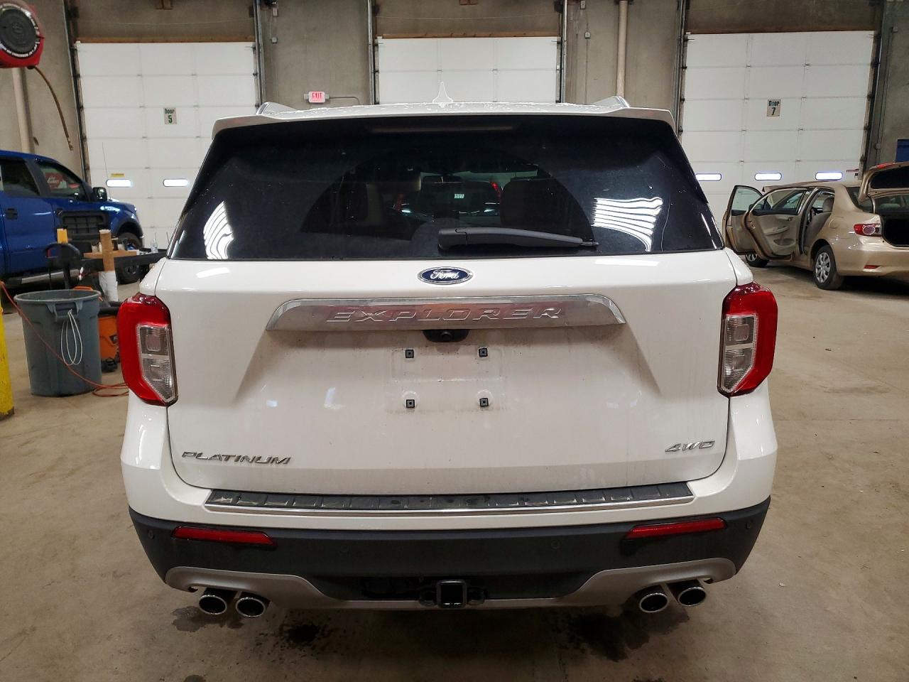 2023 FORD EXPLORER PLATINUM photo 6