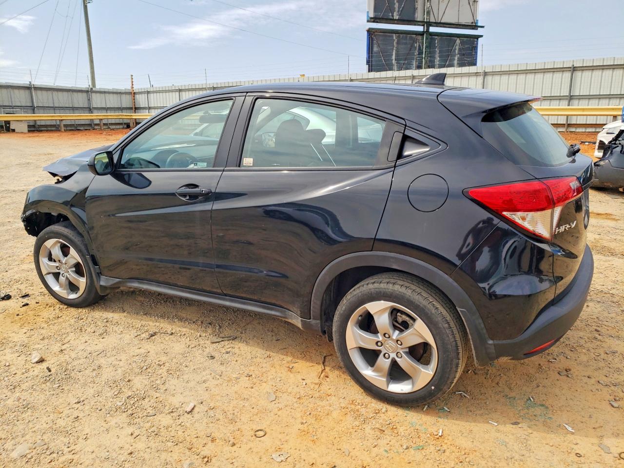 2021 HONDA HR-V photo 3