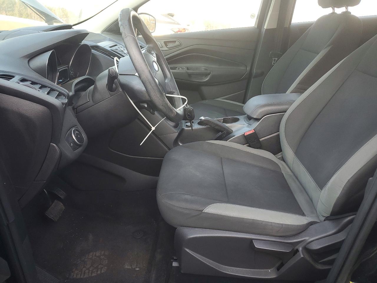 2016 FORD ESCAPE S photo 19
