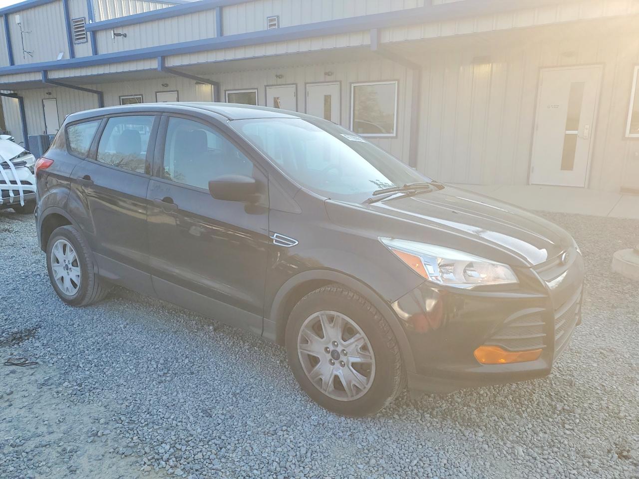 2016 FORD ESCAPE S photo 10
