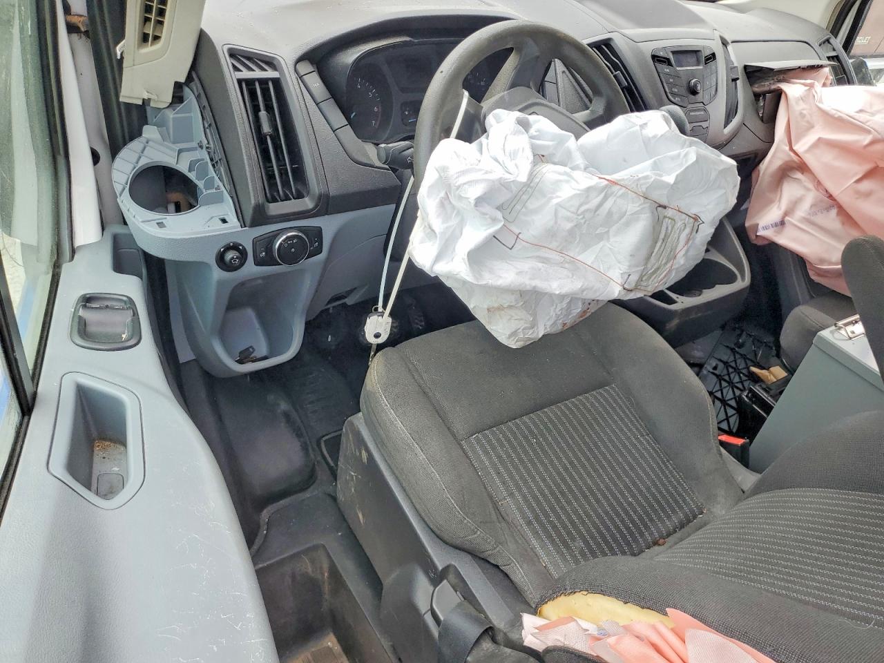 2016 FORD TRANSIT T-150 photo 22