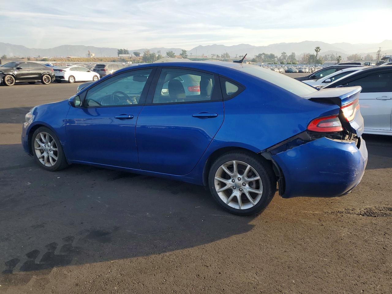 2013 DODGE DART SXT photo 4