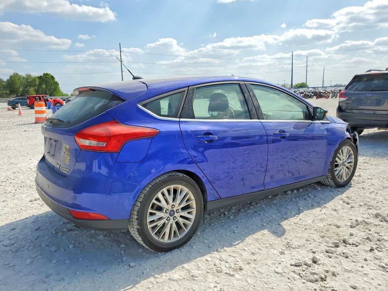 2015 FORD FOCUS TITANIUM photo 7