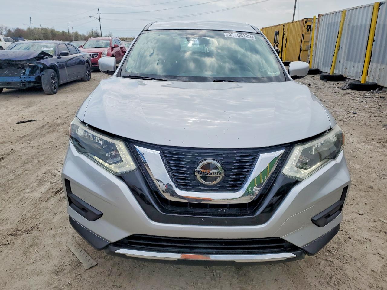 2019 NISSAN ROGUE S photo 5