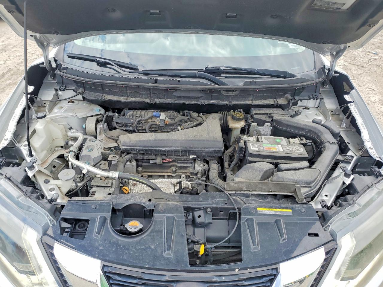 2019 NISSAN ROGUE S photo 12