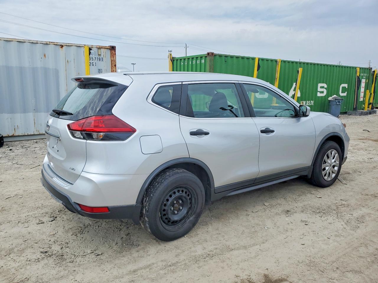 2019 NISSAN ROGUE S photo 3