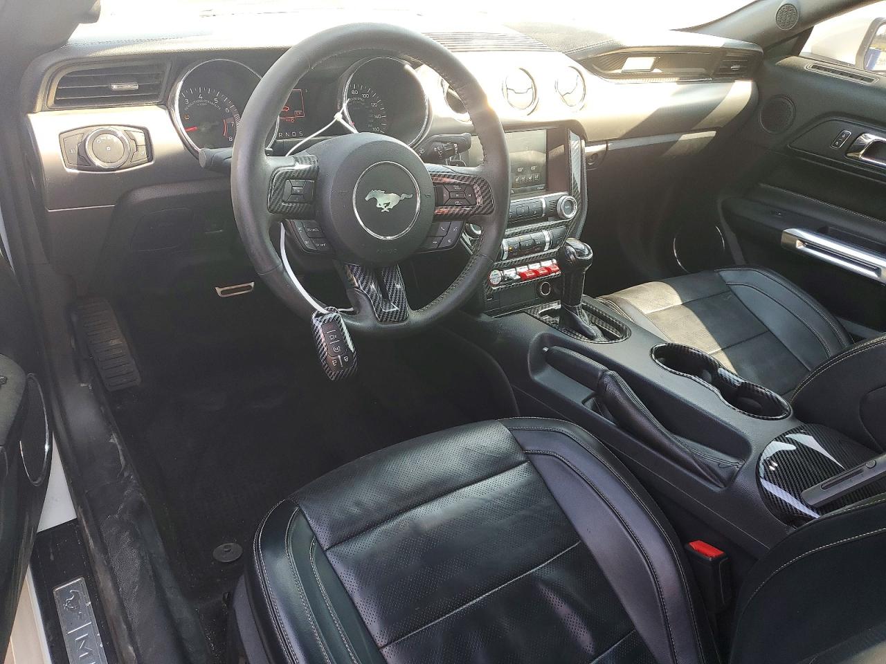 2015 FORD MUSTANG photo 8