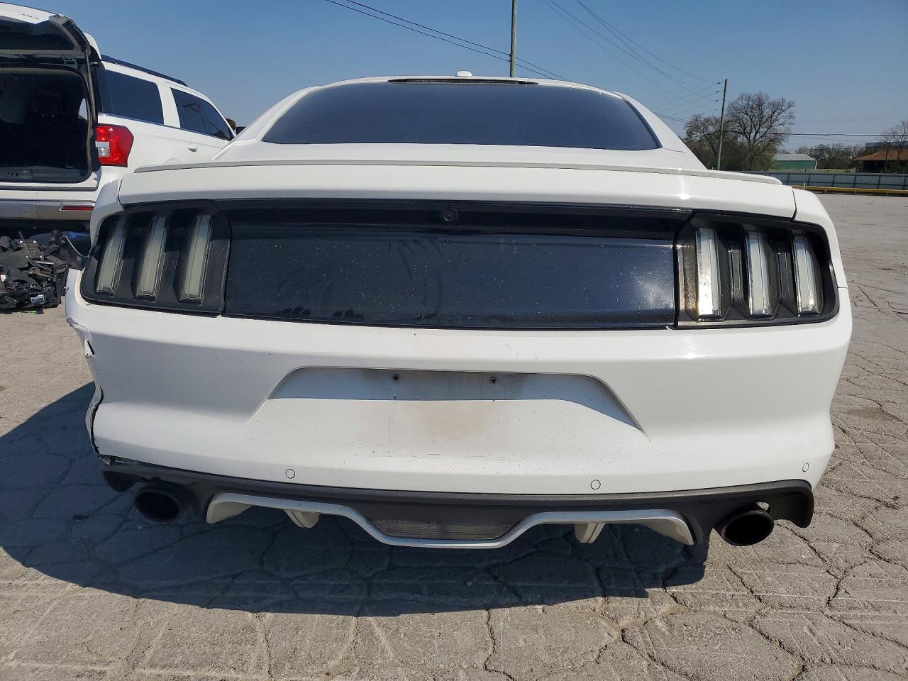 2015 FORD MUSTANG photo 6
