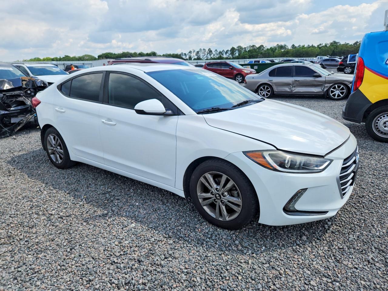 2018 HYUNDAI ELANTRA VALUE EDITION photo 4