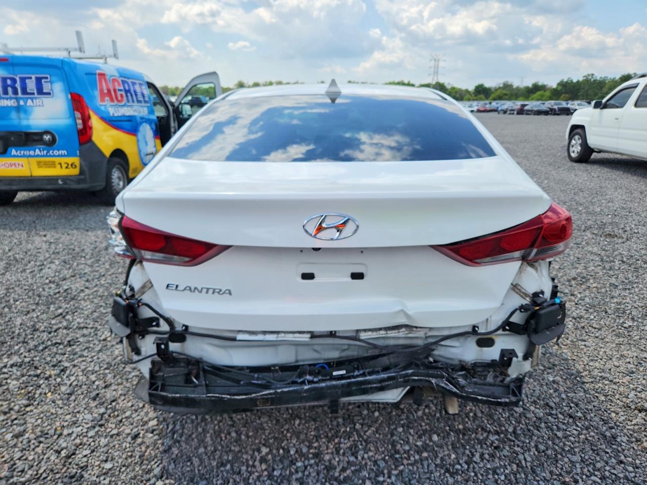 2018 HYUNDAI ELANTRA VALUE EDITION photo 6