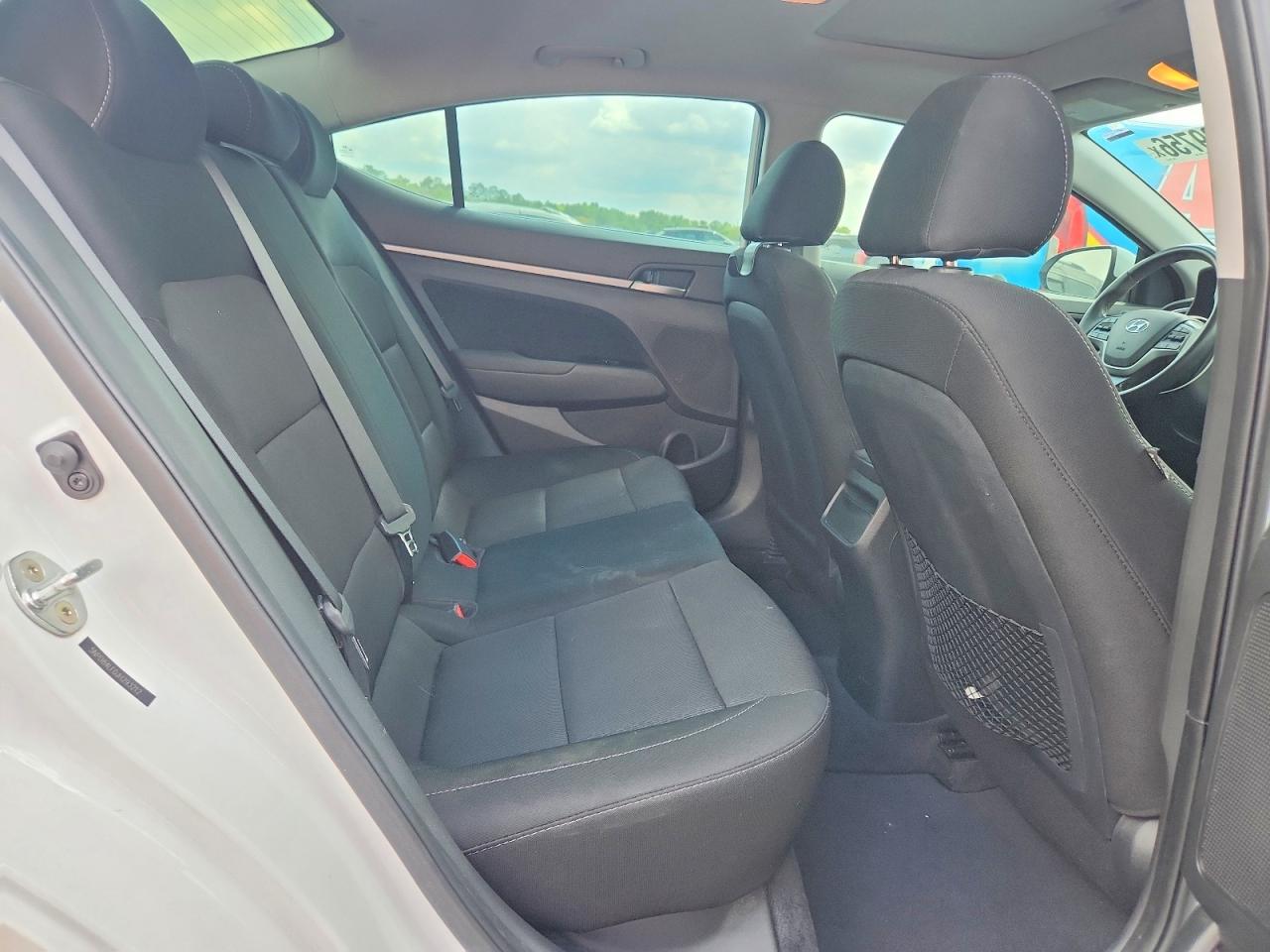 2018 HYUNDAI ELANTRA VALUE EDITION photo 10