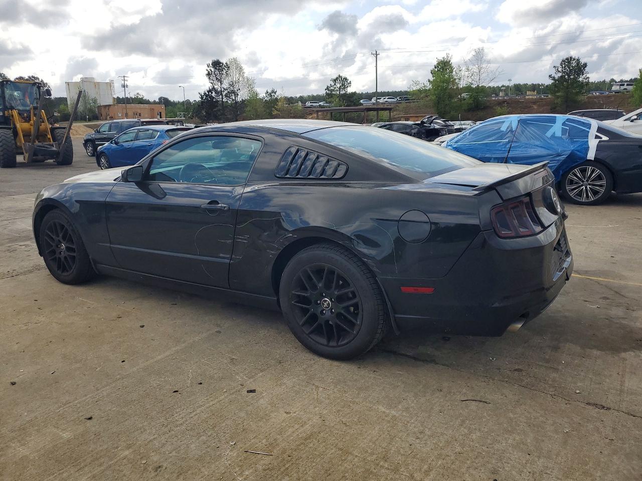 2014 FORD MUSTANG photo 2