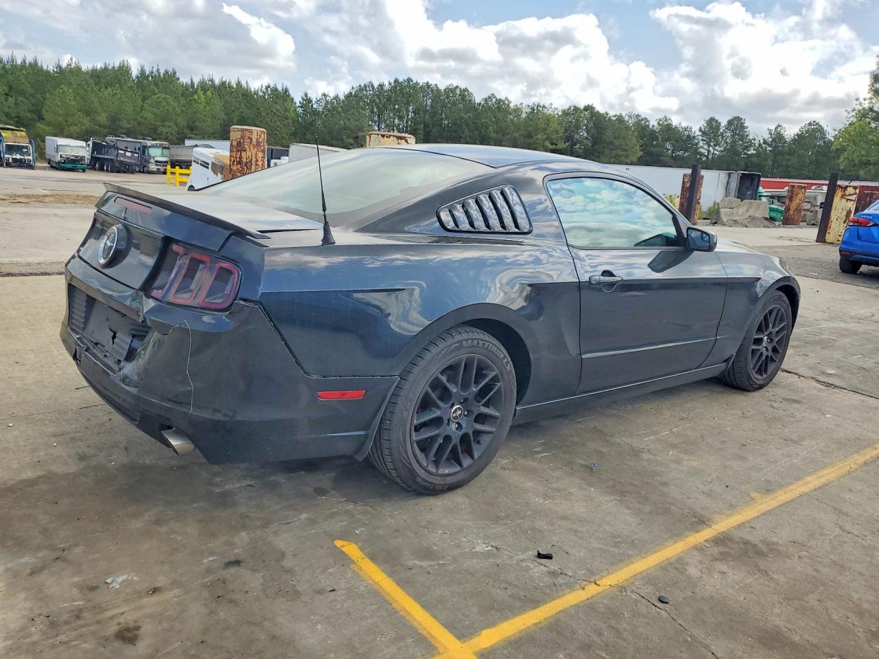 2014 FORD MUSTANG photo 3
