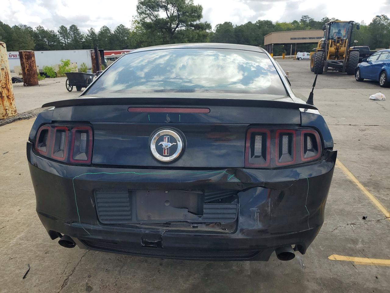 2014 FORD MUSTANG photo 6