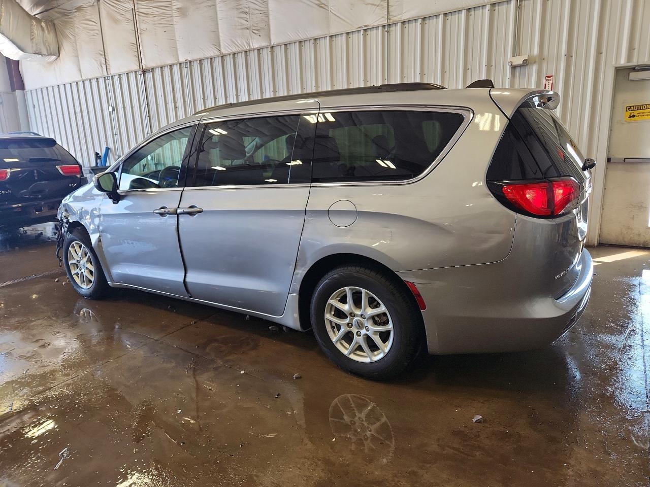 2021 CHRYSLER VOYAGER LXI photo 3