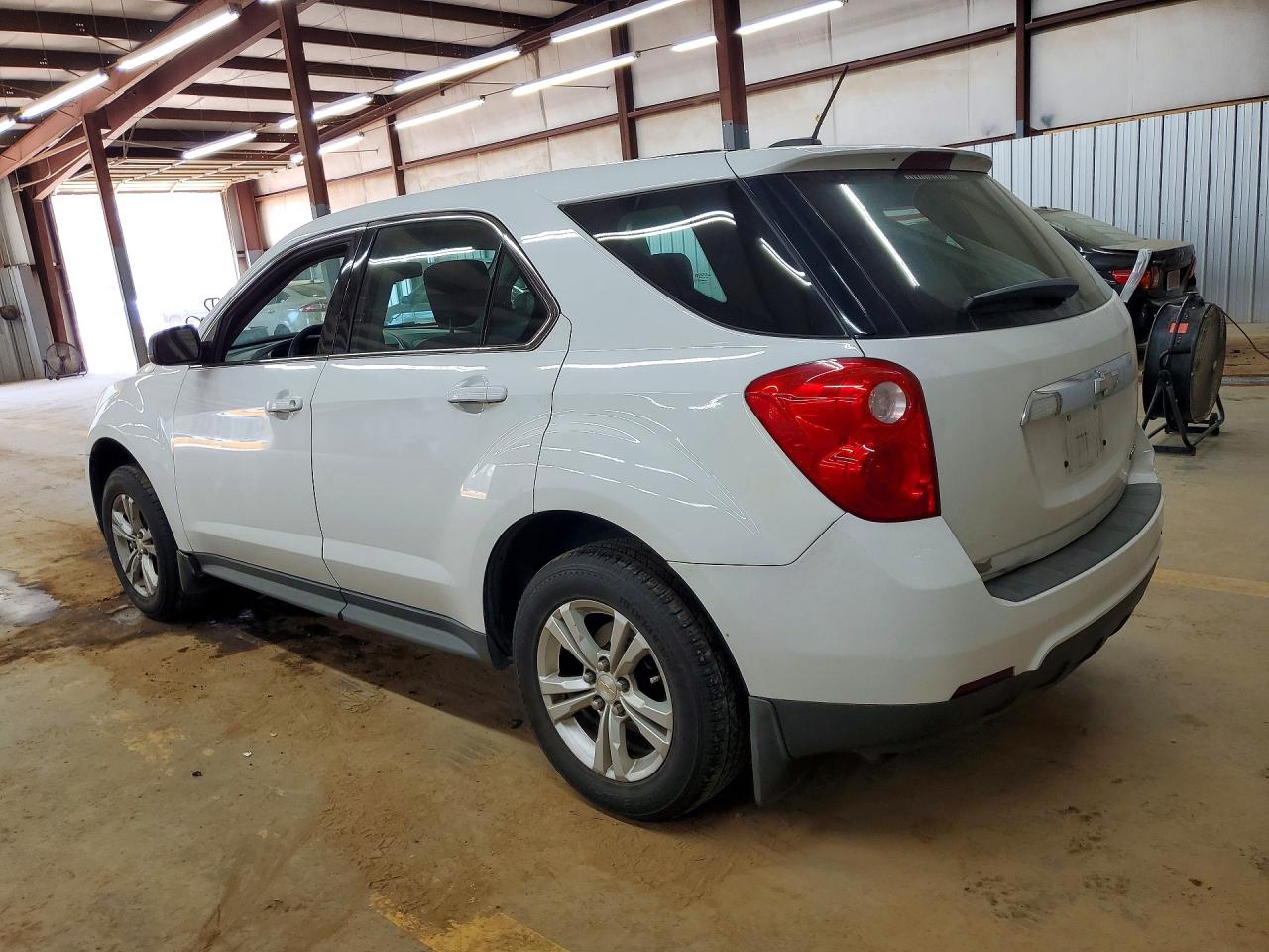 2015 CHEVROLET EQUINOX LS photo 2