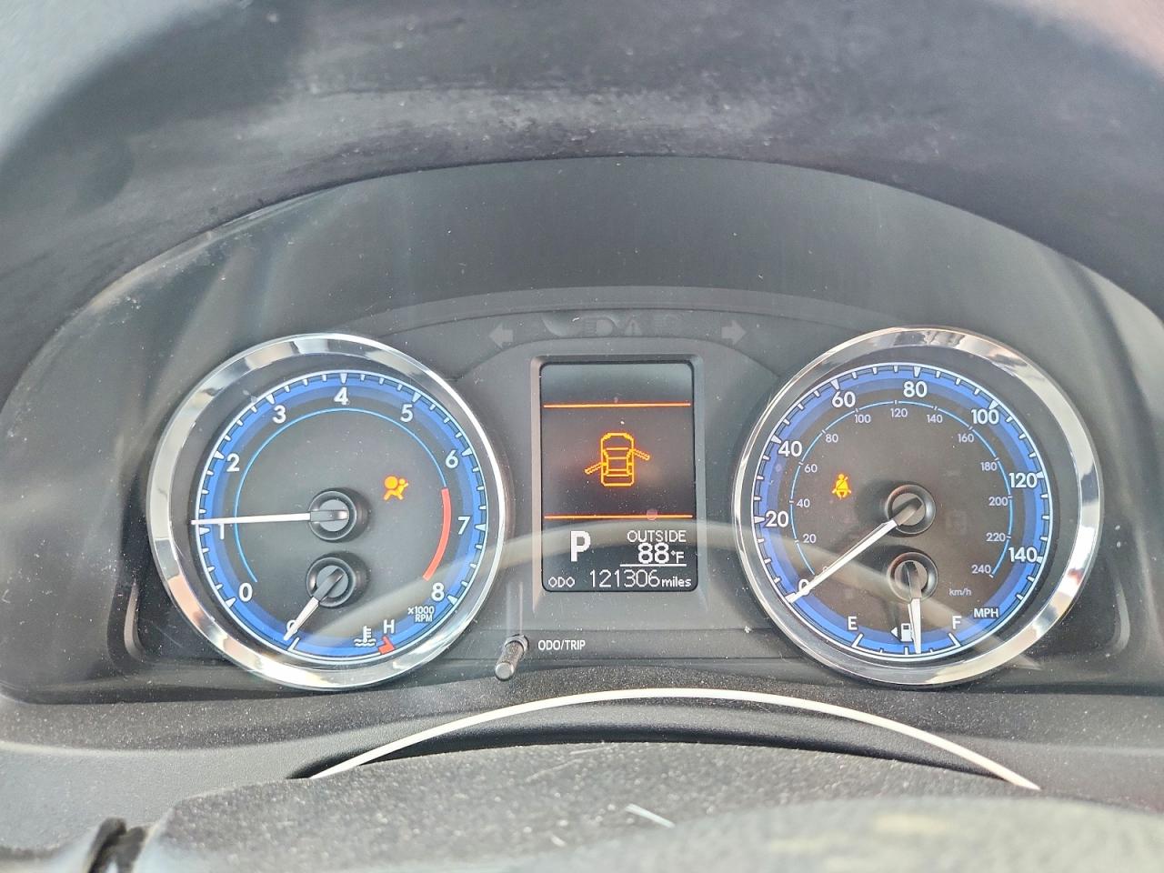 2017 TOYOTA COROLLA L photo 17