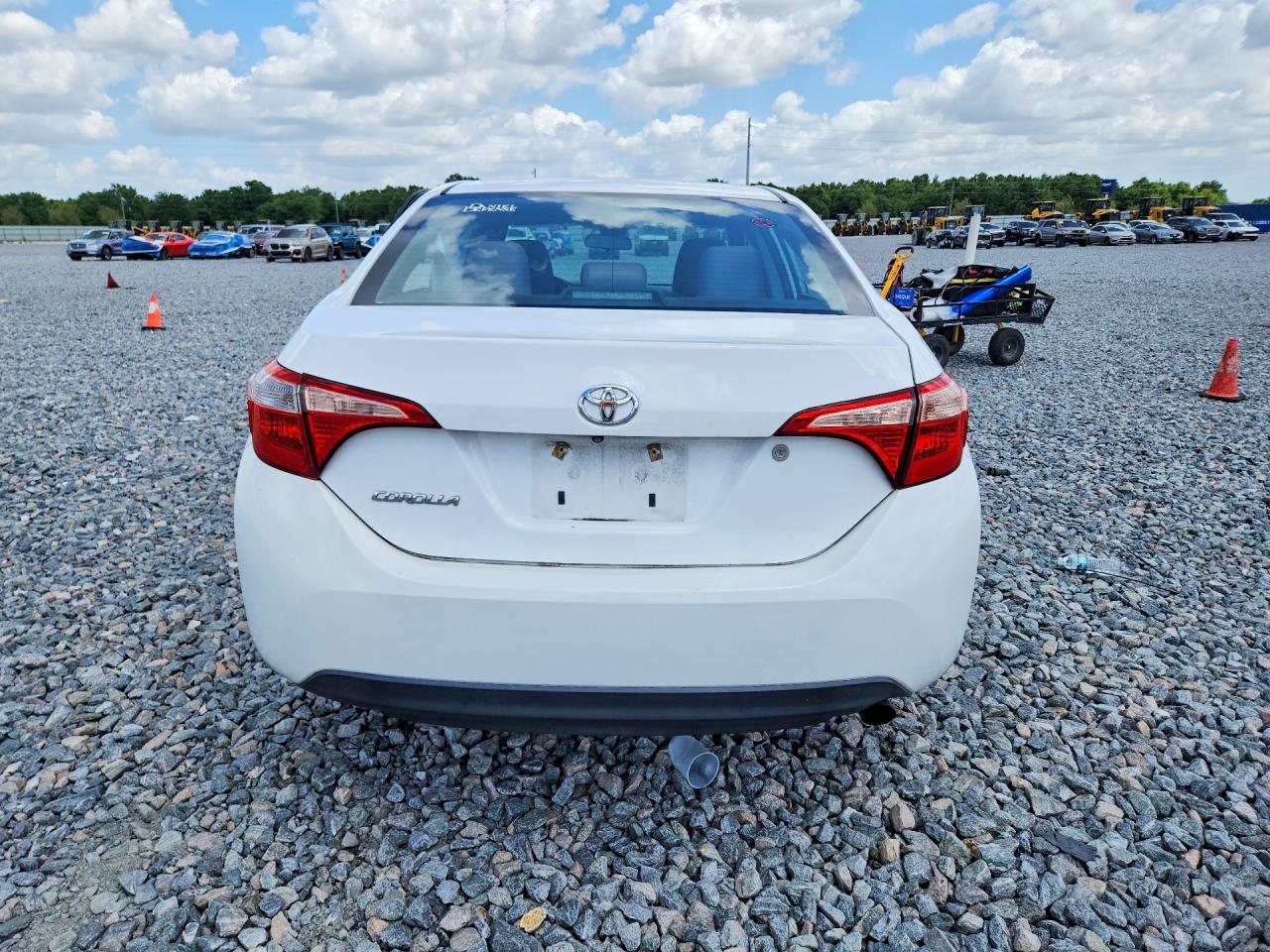 2017 TOYOTA COROLLA L photo 11