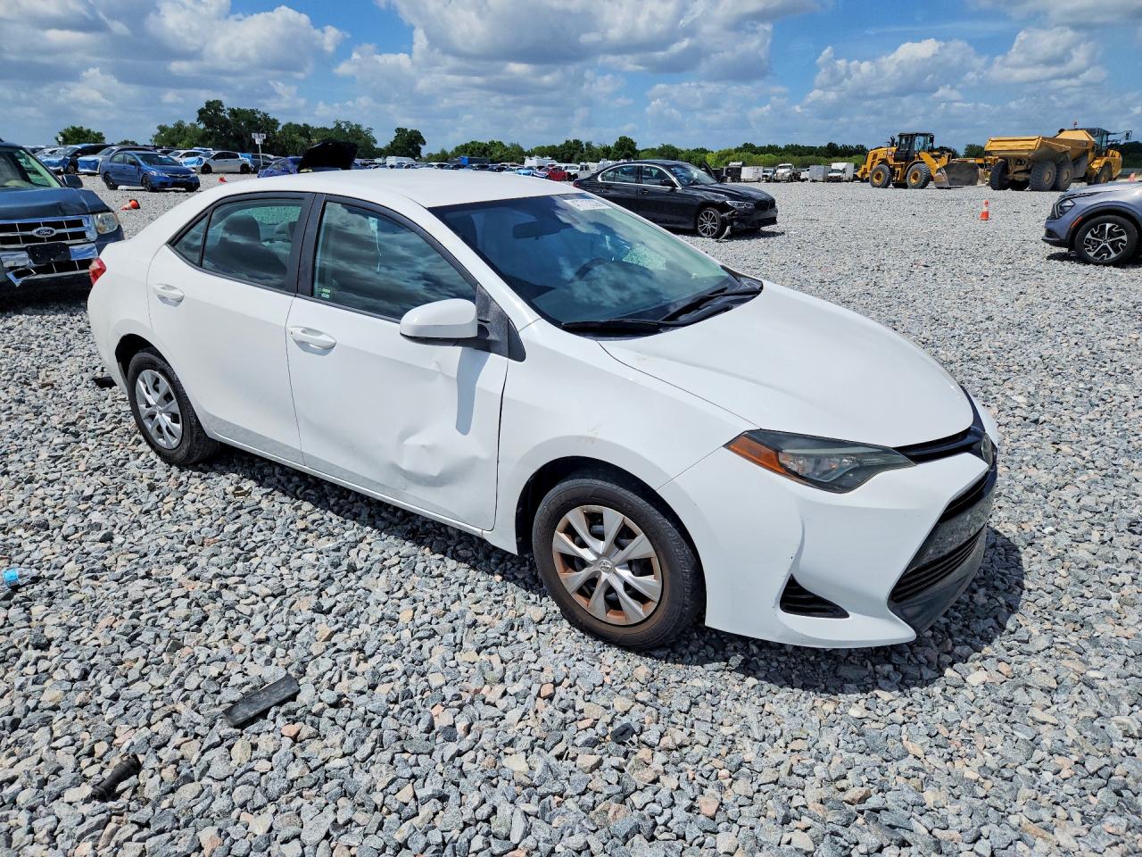 2017 TOYOTA COROLLA L photo 7