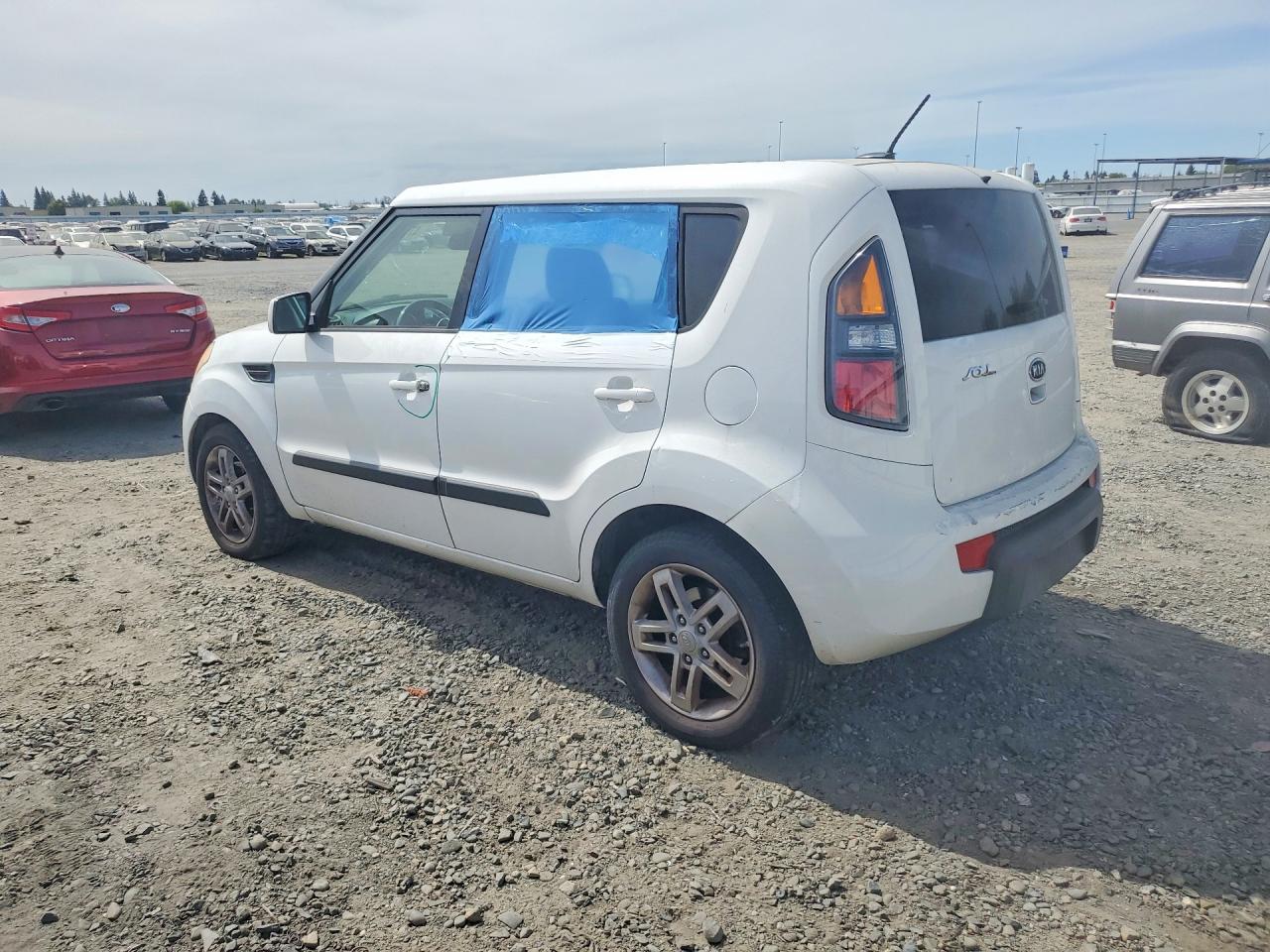 2011 KIA SOUL + photo 3