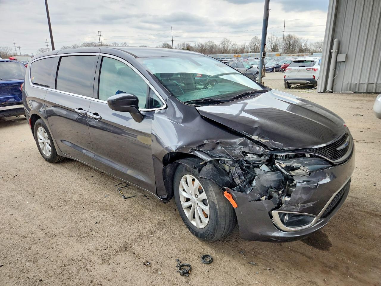 2019 CHRYSLER PACIFICA TOURING PLUS photo 7
