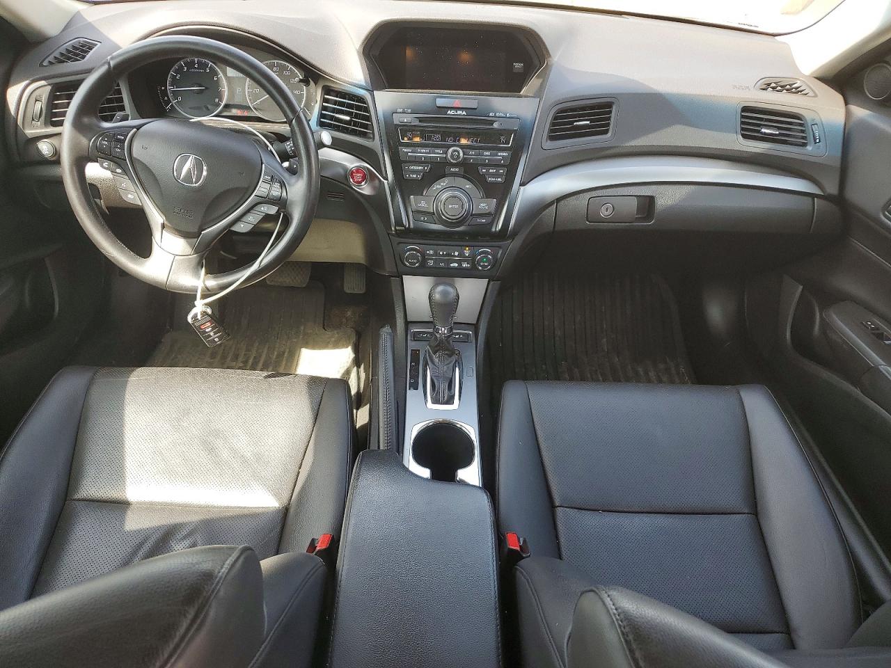 2013 ACURA ILX 20 TECH photo 22