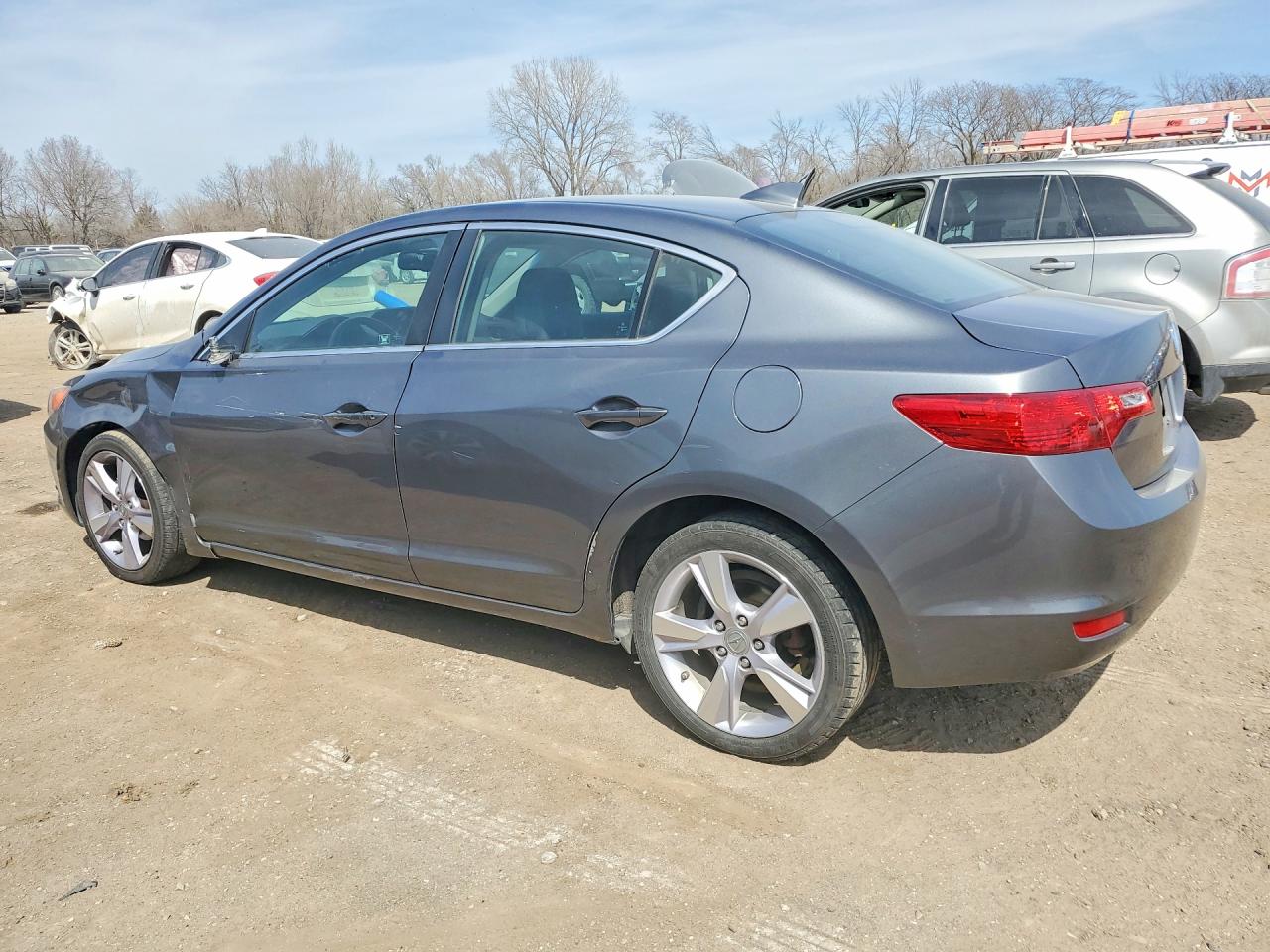 2013 ACURA ILX 20 TECH photo 4