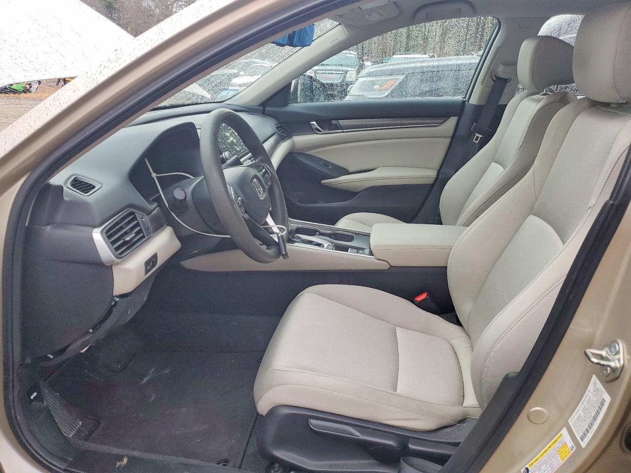 2020 HONDA ACCORD LX photo 13