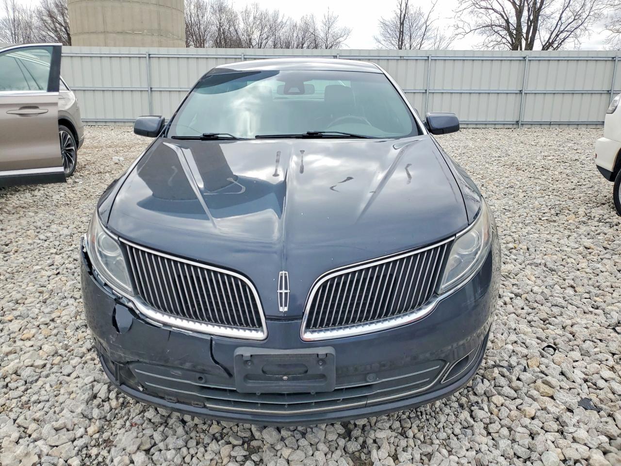 2013 LINCOLN MKS photo 9