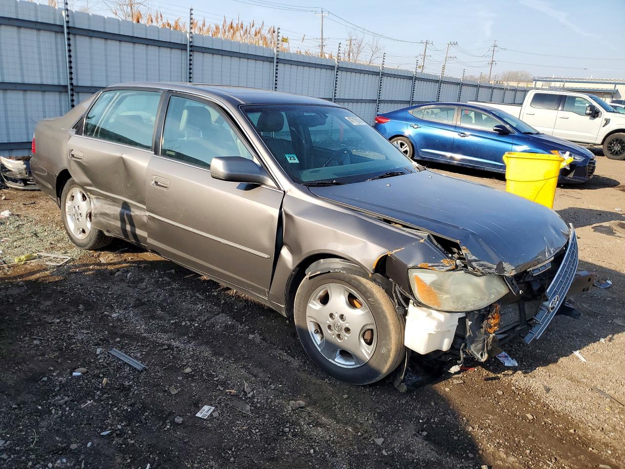 2003 TOYOTA AVALON XLS photo 4