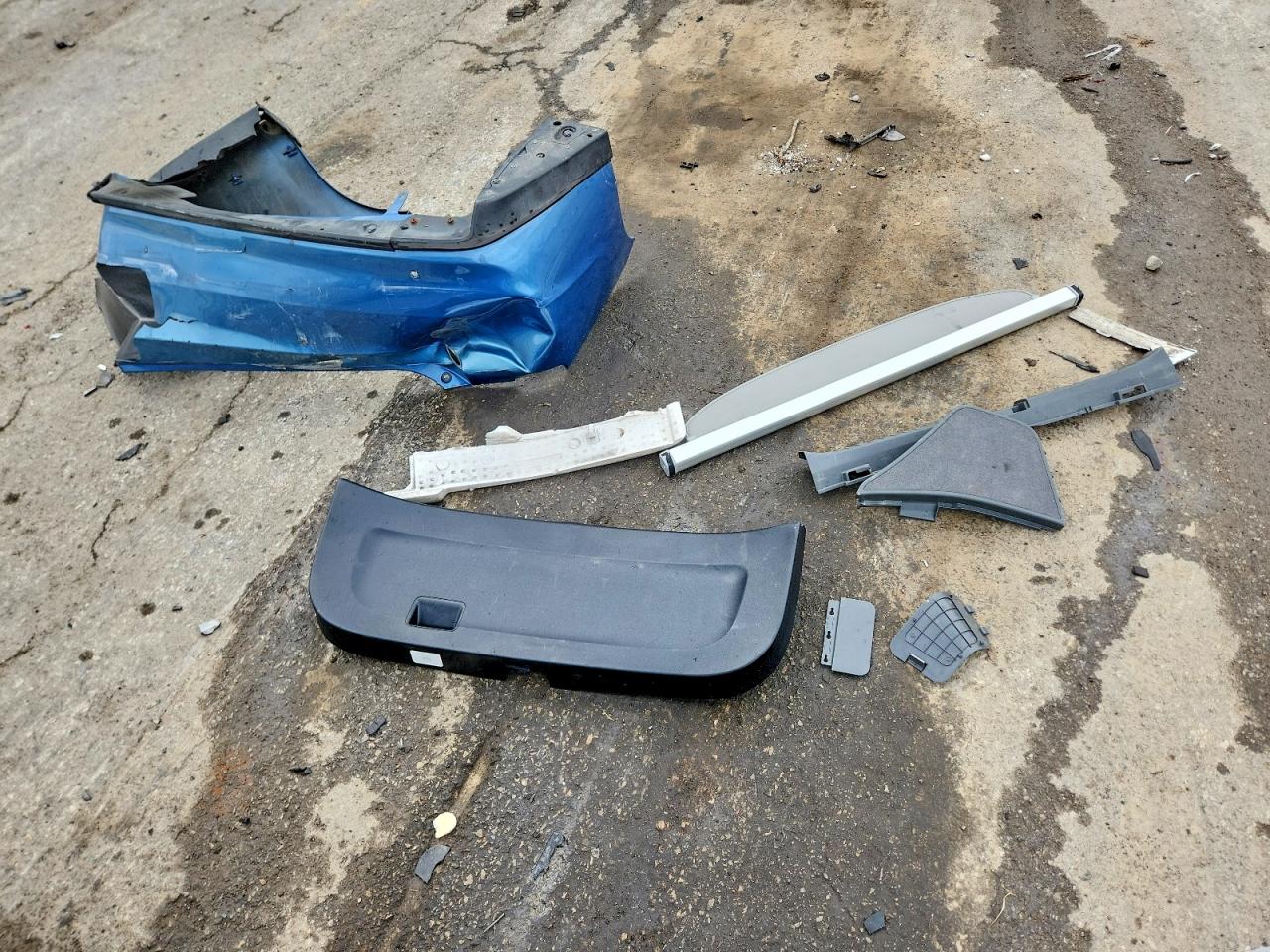 2008 TOYOTA PRIUS BASE photo 13