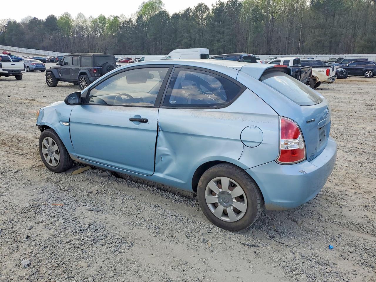 2007 HYUNDAI ACCENT GS photo 3