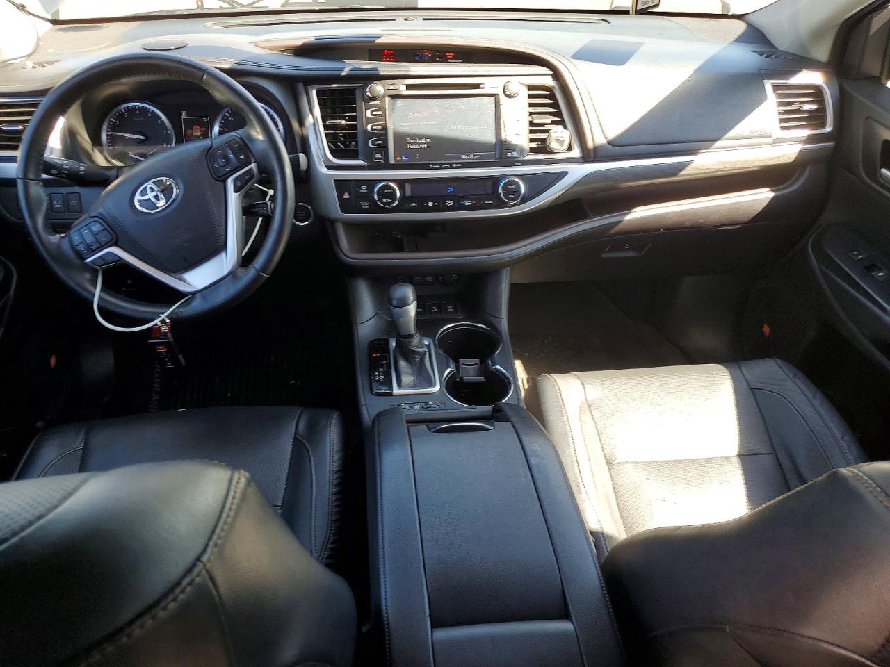 2018 TOYOTA HIGHLANDER LIMITED PLATINUM photo 15